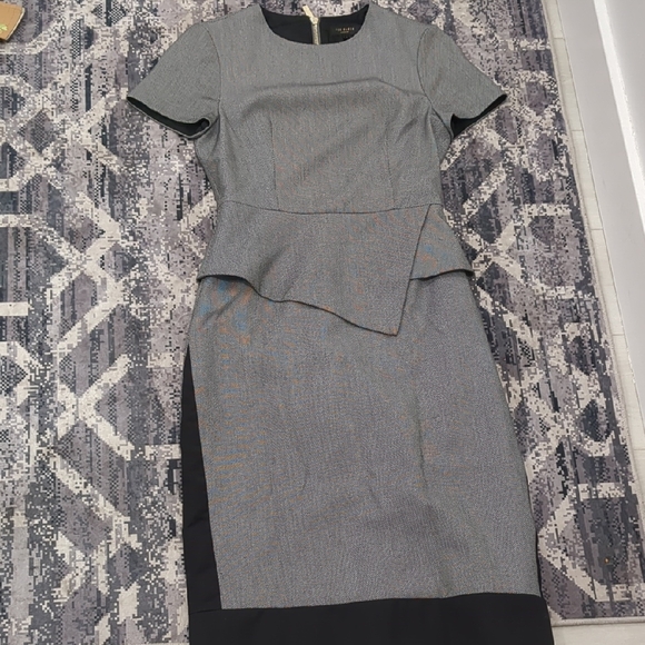Ted Baker Size 1 Elegant Gray Peplum Dress - Picture 2 of 4